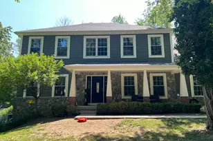 910 Golden Dr, Newark, OH 43055 - Photo 1