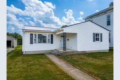 909 Washington Avenue, Washington Court House, OH 43160 - Photo 1