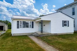 909 Washington Ave, Washington Court House, OH 43160 - Photo 1