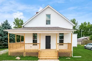 215 W Poplar St, Saint Paris, OH 43072 - Photo 1