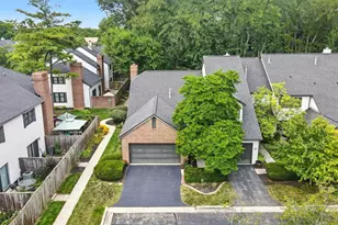 6748 Willow Grove Pl E, Dublin, OH 43017 - Photo 1