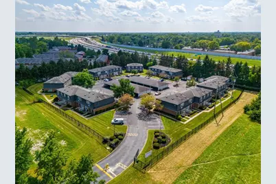 5596 Autumn Chase Drive, Columbus, OH 43232 - Photo 1