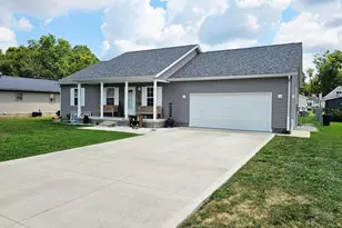 505 E Elm St, Washington Court House, OH 43160 - Photo 1