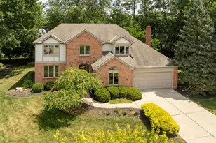 6730 Kensington Way, Worthington, OH 43085 - Photo 1