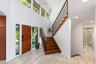 3050 Carriage Lane, Columbus, OH 43221 - Photo 1