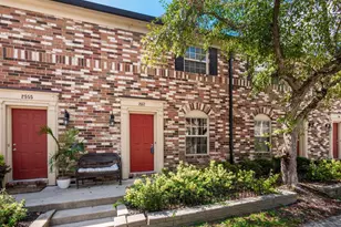 2557 Olde Hill Ct S, Columbus, OH 43221 - Photo 1