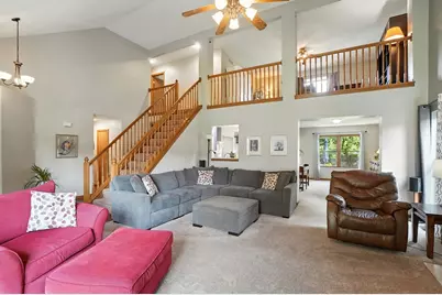 5644 Newington Drive, Hilliard, OH 43026 - Photo 1