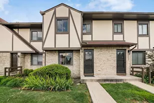 2401 McCauley Ct, Columbus, OH 43220 - Photo 1