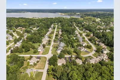 2840 Waukeegan Avenue, Lewis Center, OH 43035 - Photo 1