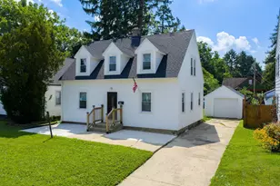 231 W Parkwood Ave, Springfield, OH 45506 - Photo 1