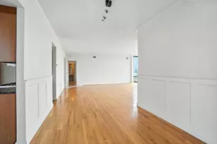 155 W Main St, Columbus, OH 43215 - Photo 17