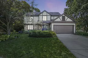 2251 Surreygate Dr, Columbus, OH 43235 - Photo 1