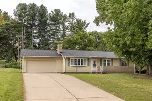 1572 Lynn Dr, Lancaster, OH 43130 - Photo 1