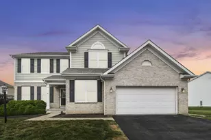 196 Fox Glen Dr E, Pickerington, OH 43147 - Photo 1
