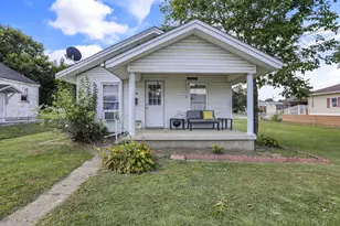 825 2nd St, Lancaster, OH 43130 - Photo 1