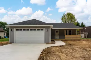 956 Valleywood Heights Dr, Howard, OH 43028 - Photo 1