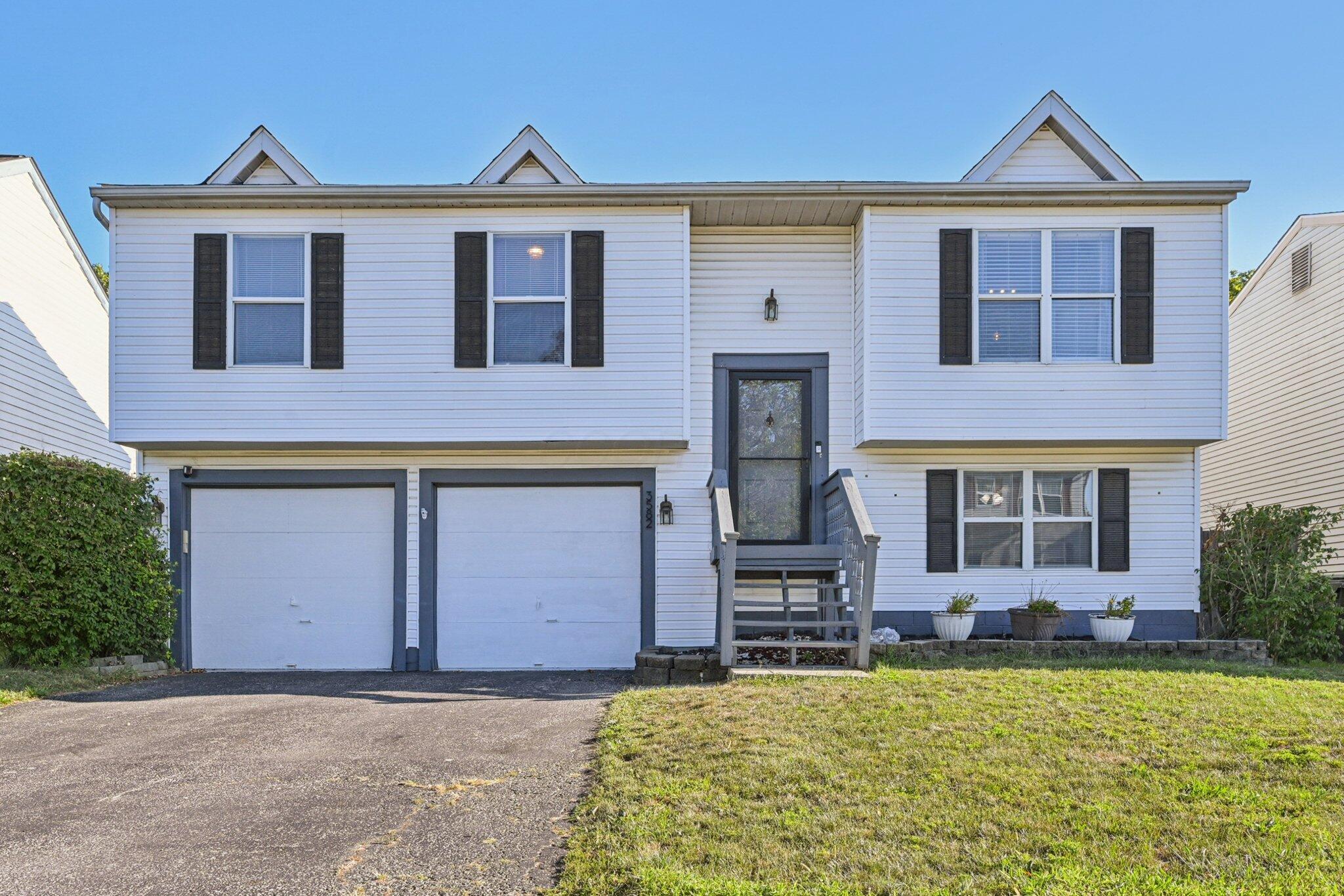 3582 High Creek Dr, Columbus, OH 43223 - MLS 225032218 - Coldwell Banker