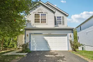 2912 Oak Forest Dr, Grove City, OH 43123 - Photo 1