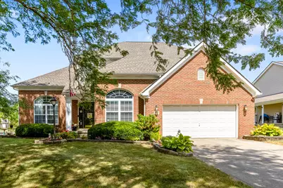812 Melrose Boulevard, Pickerington, OH 43147 - Photo 1