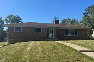 625 W 3rd St, Marysville, OH 43040 - Photo 1