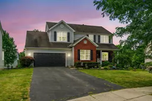 811 Lone Rise Dr W, Marysville, OH 43040 - Photo 1