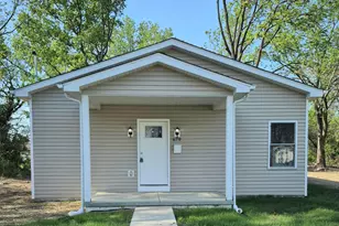 679 Stambaugh Ave, Columbus, OH 43207 - Photo 1