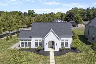 1984 Ridgeview Rd, Columbus, OH 43221 - Photo 1