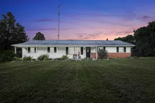 2860 Thompson Run Rd, Zanesville, OH 43701 - Photo 1