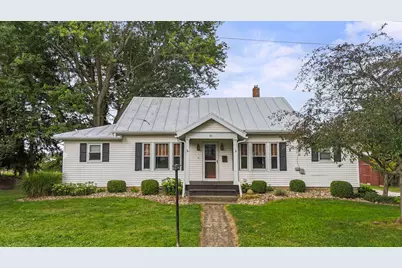 95 S Mulberry Street, Fredericktown, OH 43019 - Photo 1