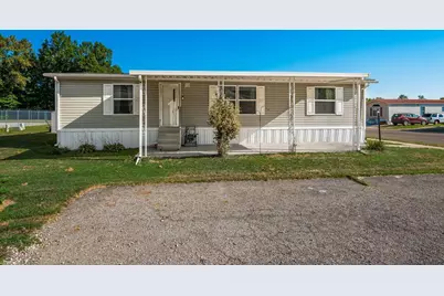 201 Rona Boulevard, Pataskala, OH 43062 - Photo 1