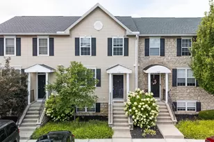 355 Oxford Oak Dr, Blacklick, OH 43004 - Photo 1