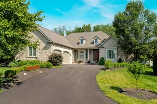 6050 Whitney Woods Ct, Columbus, OH 43213 - Photo 1
