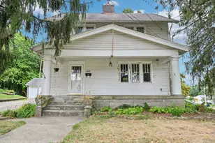 449 S 2nd St, Newark, OH 43055 - Photo 1