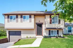 3137 Dewbourne Dr, Reynoldsburg, OH 43068 - Photo 1