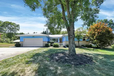 236 Elm Drive NE, Newark, OH 43055 - Photo 1