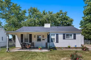 402 Lynn Dr, Marion, OH 43302 - Photo 1