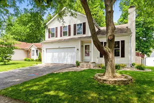 462 Maplegrove Dr, Marysville, OH 43040 - Photo 1