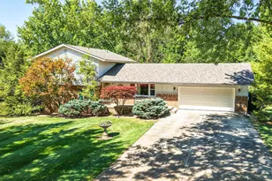 827 Reservoir Rd, Bellefontaine, OH 43311 - Photo 1