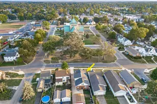 2930 Wicklow Rd, Columbus, OH 43204 - Photo 1