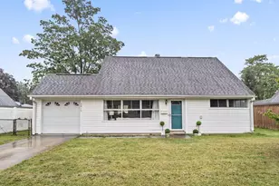 3019 Louise Ave, Grove City, OH 43123 - Photo 1