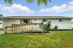 233 Rosewood Ave, Mount Sterling, OH 43143 - Photo 1