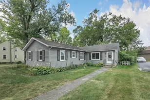 6105 Flora Villa Dr, Worthington, OH 43085 - Photo 1