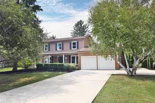 885 Old Farm Rd, Columbus, OH 43213 - Photo 1