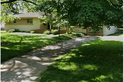 235 W Southington Avenue, Columbus, OH 43085 - Photo 1