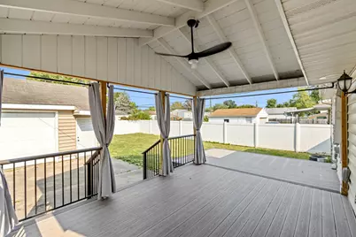 2977 Upton Road W, Columbus, OH 43232 - Photo 1