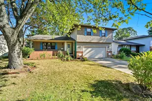 1722 Blue Ash Pl, Columbus, OH 43229 - Photo 1