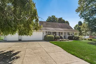 808 Craig Pkwy, Newark, OH 43055 - Photo 1