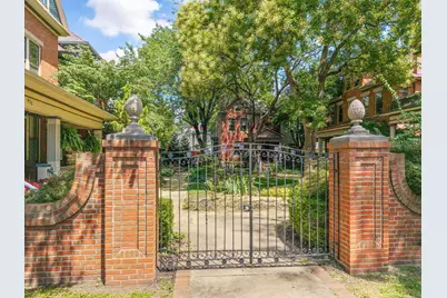 424 W 5th Avenue, Columbus, OH 43201 - Photo 1