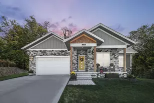284 Robin Pl, Canal Winchester, OH 43110 - Photo 1