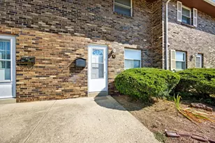 1261 Woodbrook Ln, Columbus, OH 43223 - Photo 1